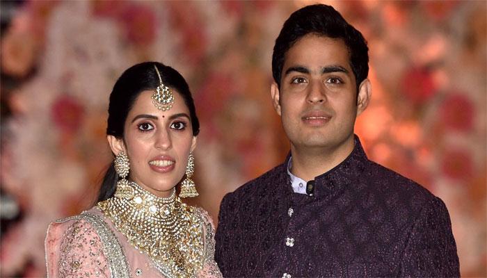 The first look at Akash Ambani and Shloka Mehta's wedding card